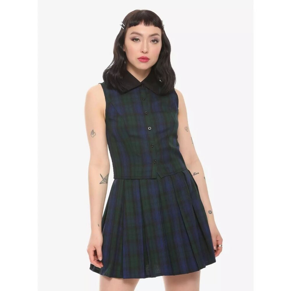 Hot Topic Black and Green Plaid Sleeveless Blouse